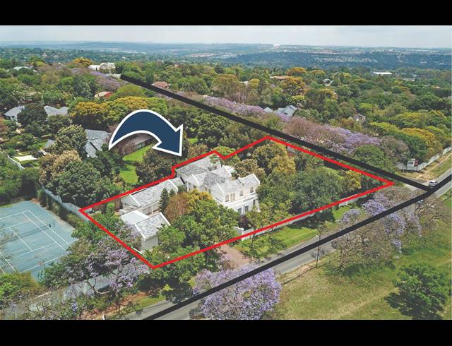BEDROOM HOUSE FOR SALE IN BRYANSTON